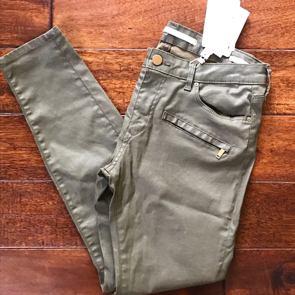 Sold. NWT Zara Olive Skinny Jeans - Picture 1 of 6